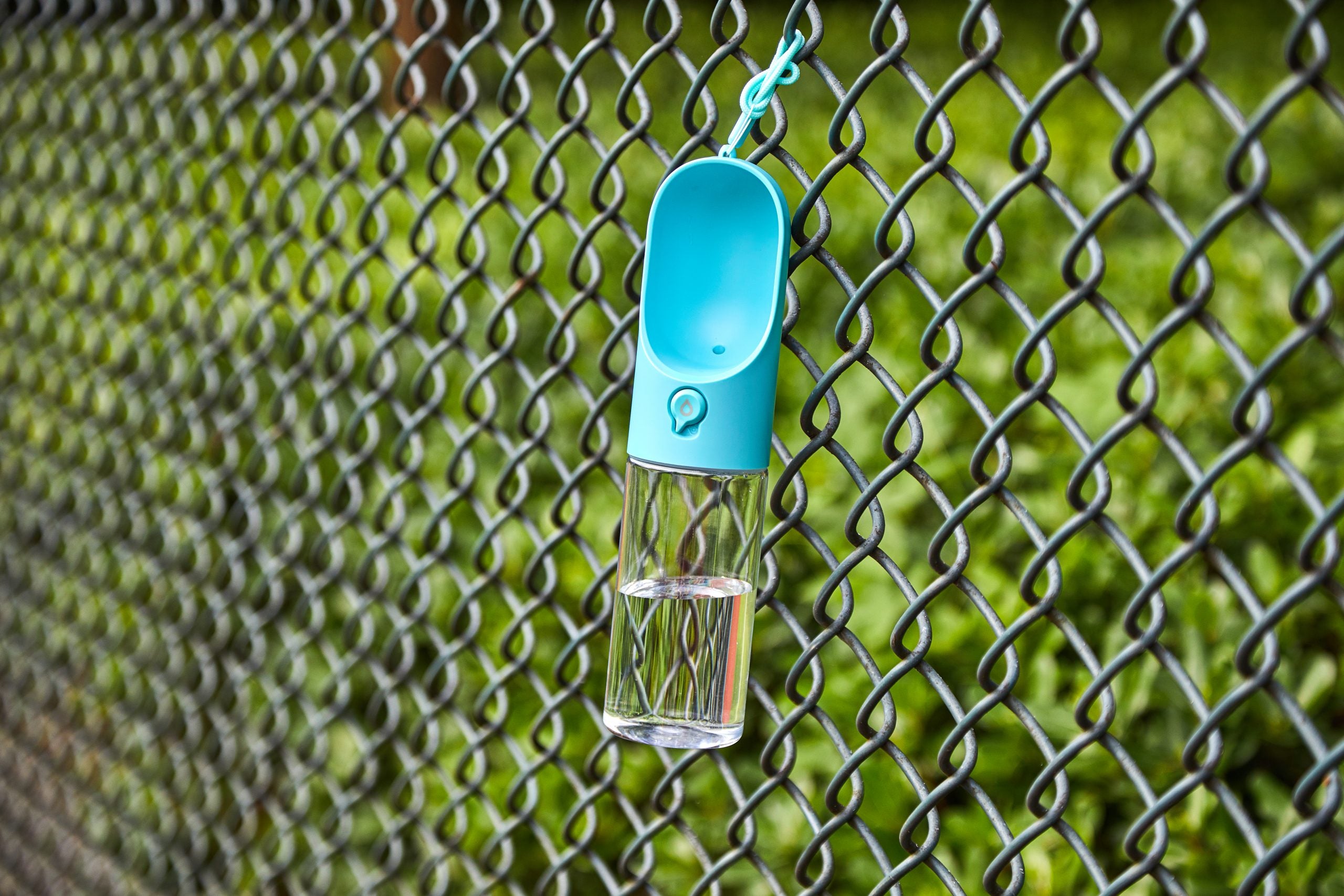 Blue Portable Anti-Bacterial Pet Water Bottle (400ml)